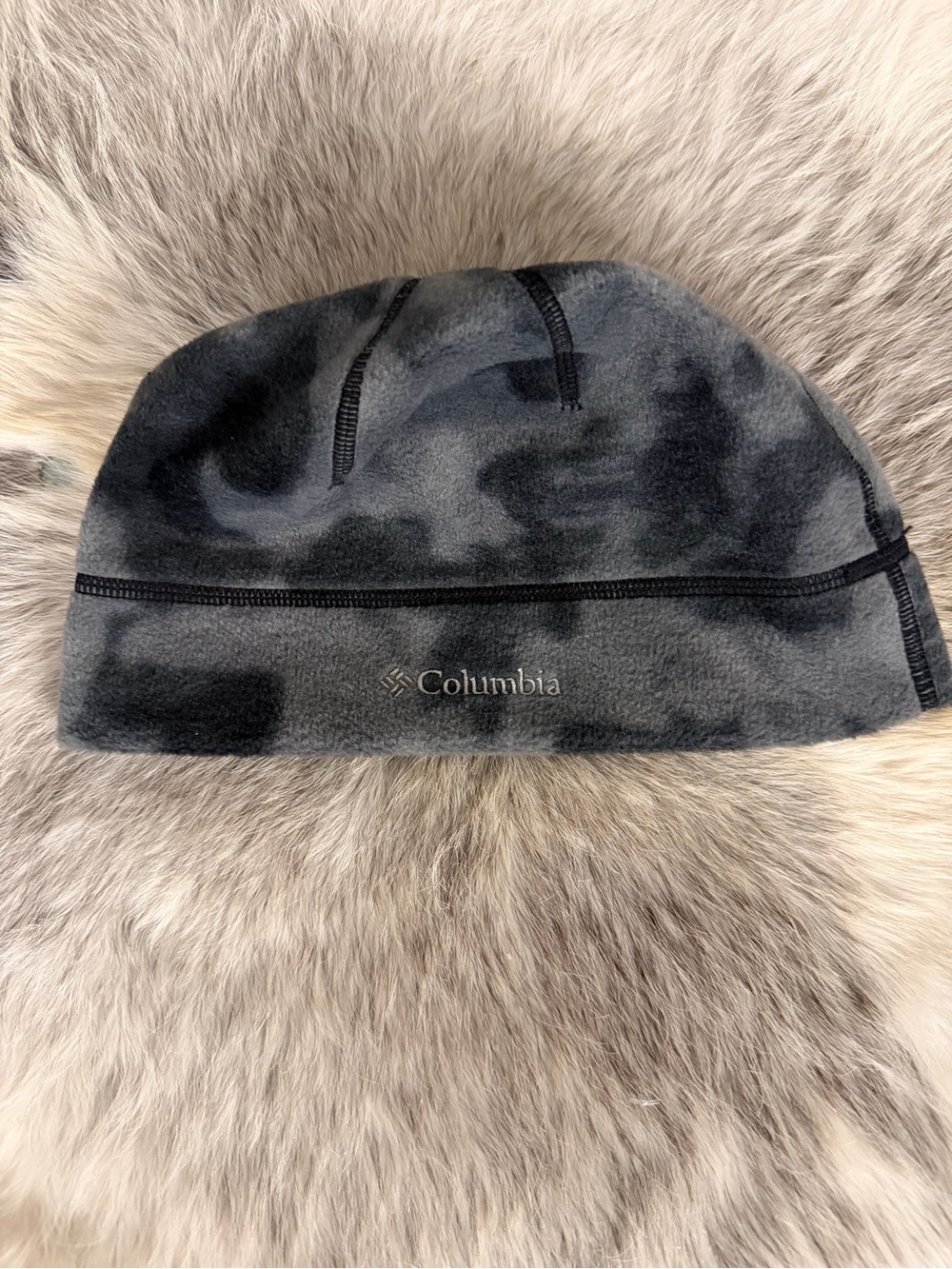 Columbia Gray/Charcoal Camo Fleece Beanie
